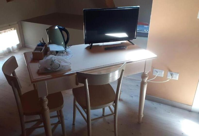 ペンション Affittacamere Adelphia