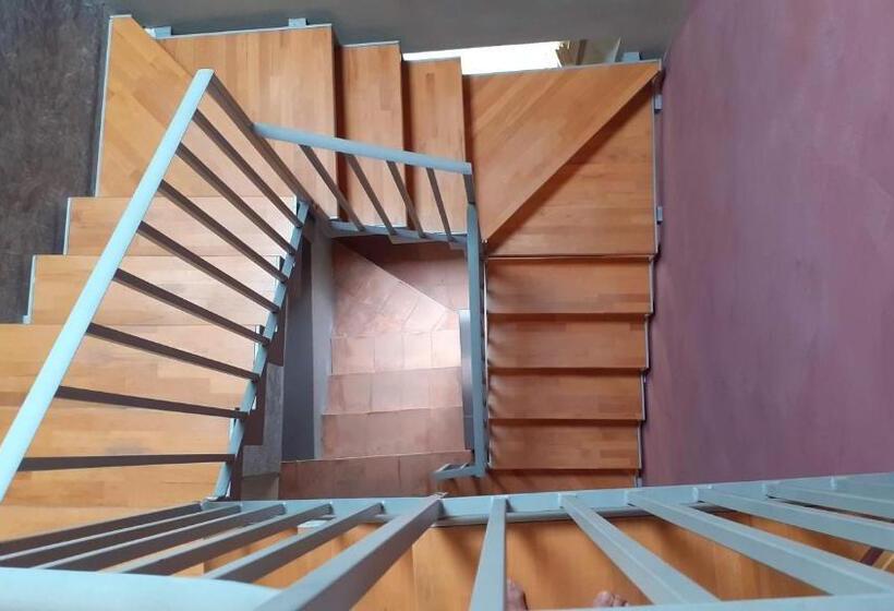 ペンション Affittacamere Adelphia