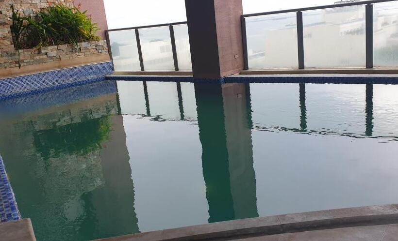 Majatalo Eton Baypark Manila. By Tripleview