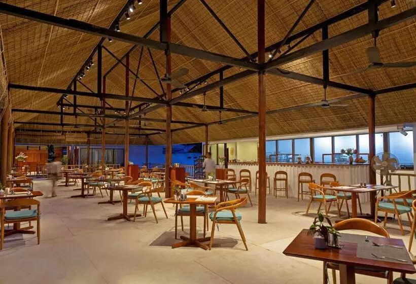 Lomakeskus Island Center Point