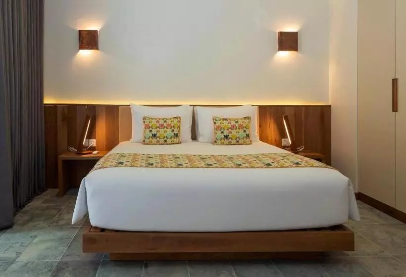 Lomakeskus Island Center Point