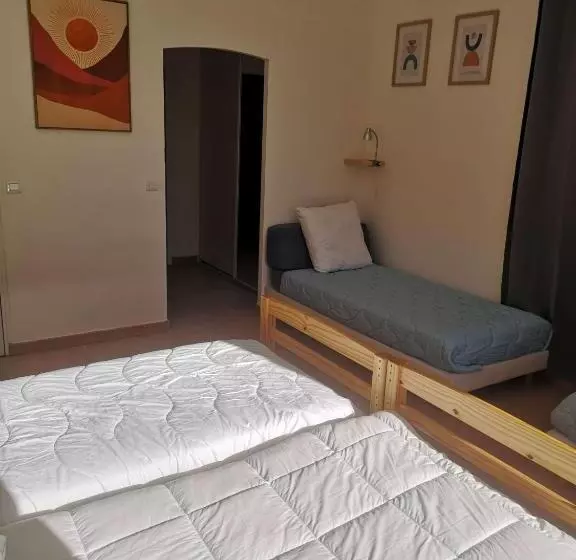 ベッドアンドブレックファースト Chez Tata