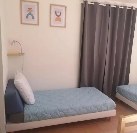 ベッドアンドブレックファースト Chez Tata