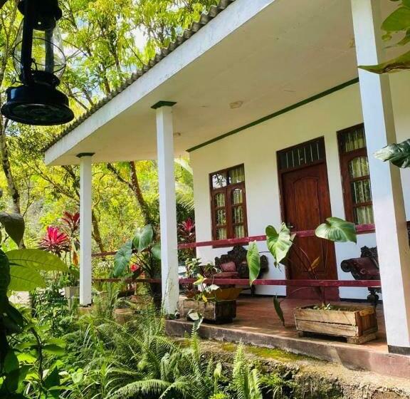 مبيت وإفطار Green Leaf Holiday Bungalow