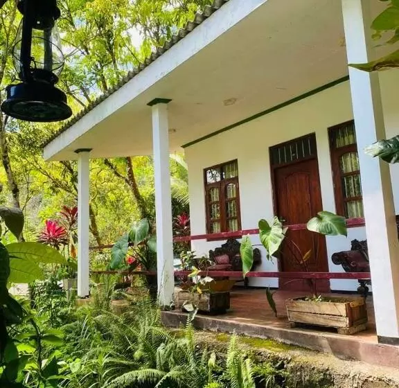 Aamiaismajoitus (B&B) Green Leaf Holiday Bungalow