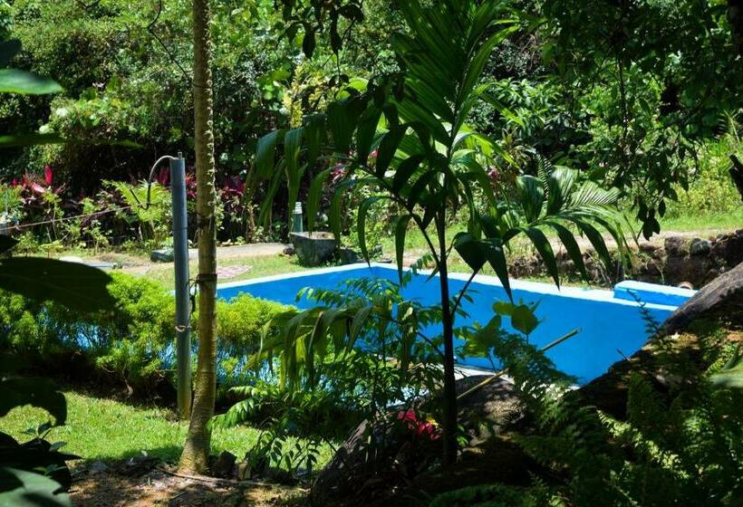 مبيت وإفطار Green Leaf Holiday Bungalow