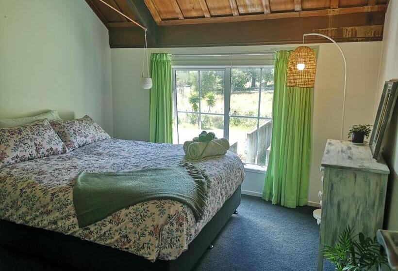 צימר The Gisborne Club Boutique Accommodation