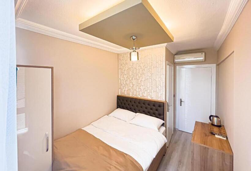 בית מלון כפרי Helen Inn