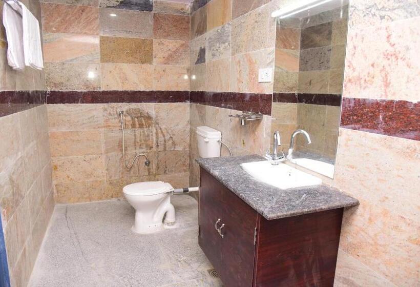 Hotel Thangam Residency