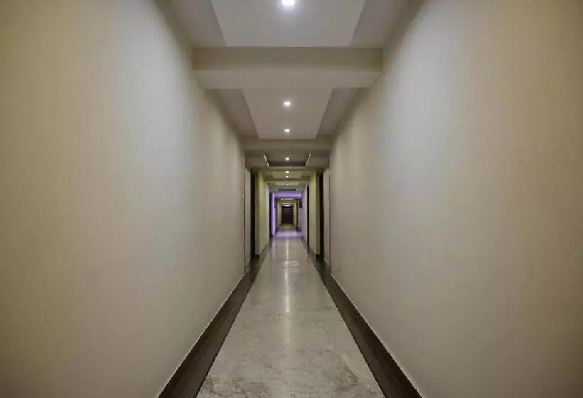 ホテル Treebo Premium Mahal Inn
