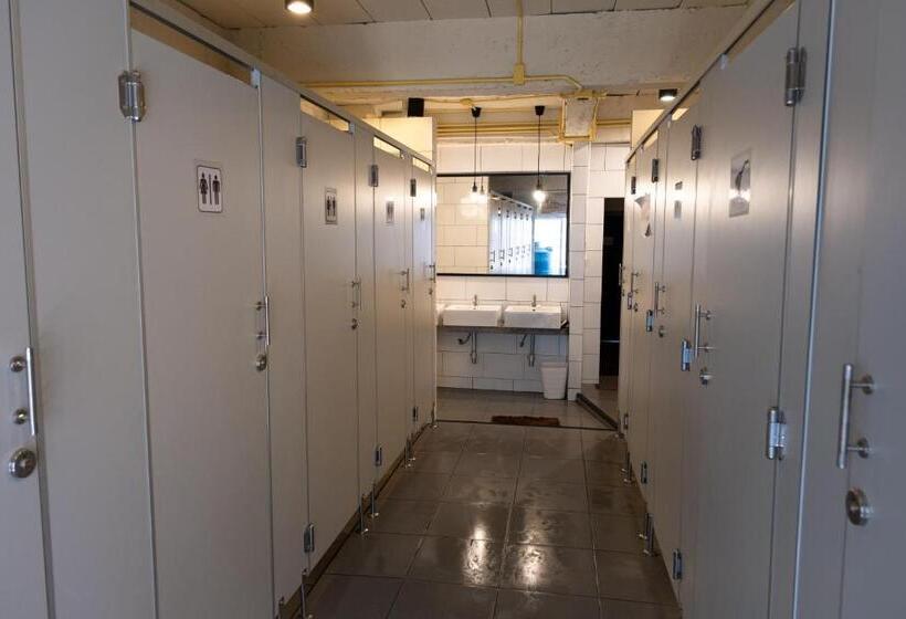 Krabi Freedom Hostel And Bar