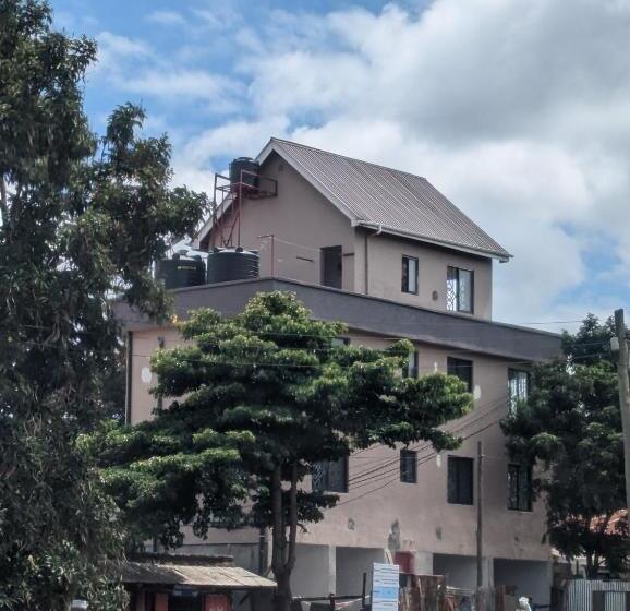 Mufasa City Hostel And Apartments