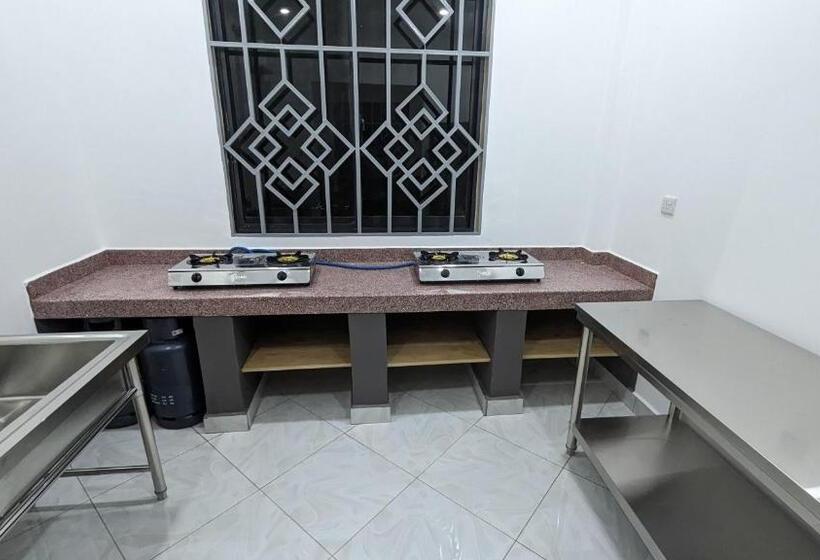 Mufasa City Hostel And Apartments