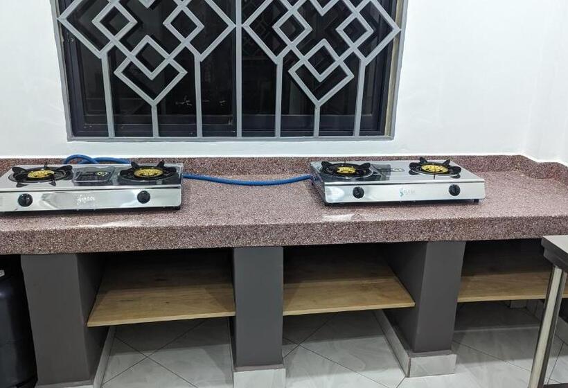 Mufasa City Hostel And Apartments