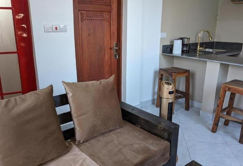 Mufasa City Hostel And Apartments