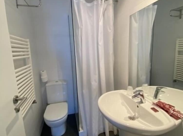 بنسيون Hostal La Pinilla