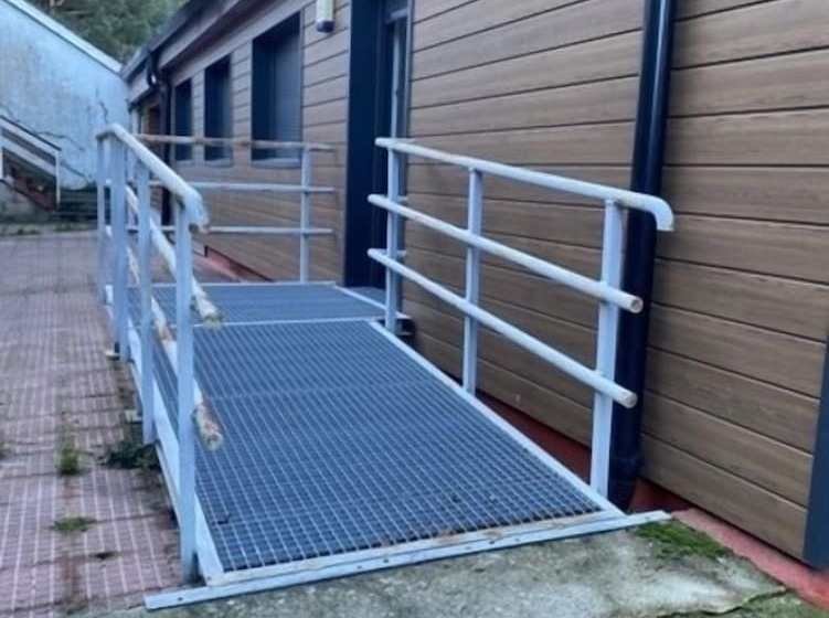 بنسيون Hostal La Pinilla