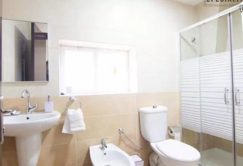 پانسیون Mary S Guest House