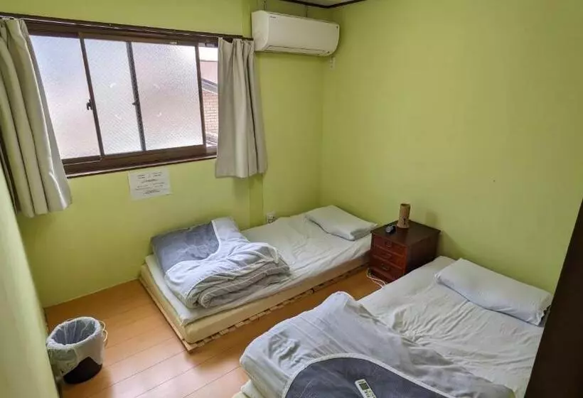 ペンション Hostel Blue Door ホステル ブルードア