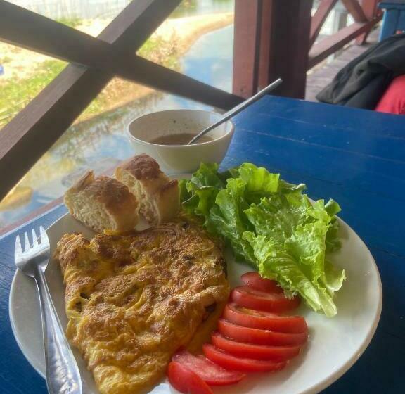 Hostel Crazy Mamapiang Guesthous