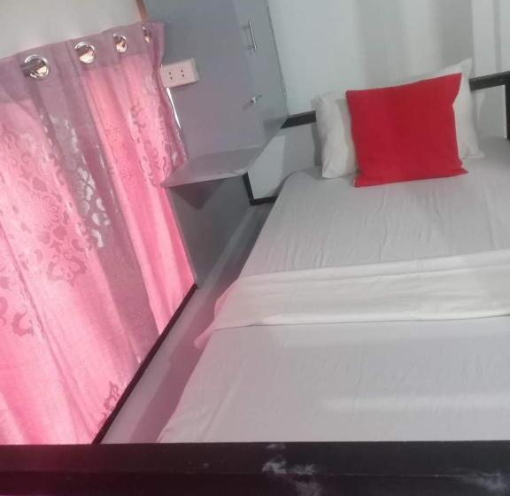 Albergue Lojed Sean Bed And Space