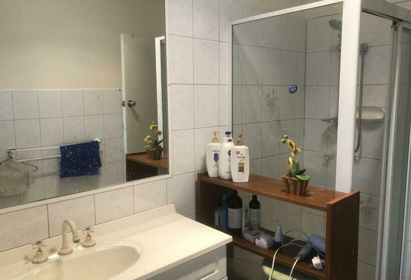 ベッドアンドブレックファースト Budget Double Room Clayton