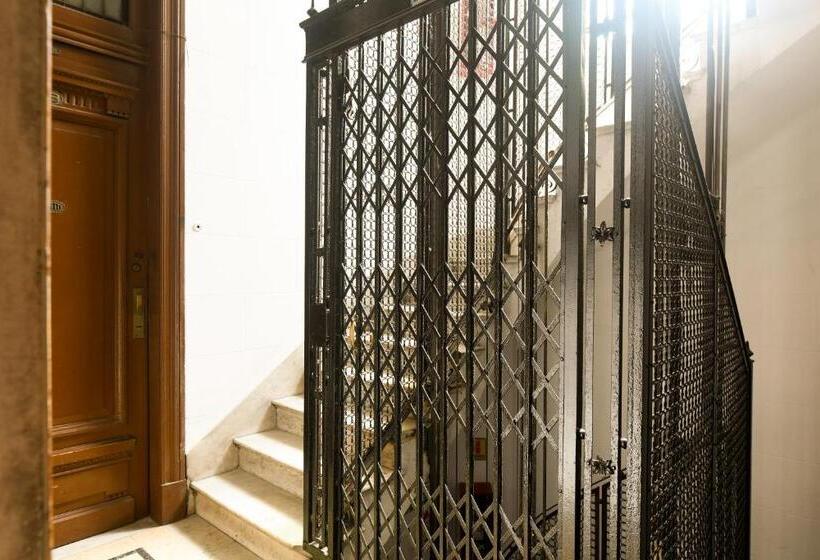 تختخواب و صبحانه Cambacuá