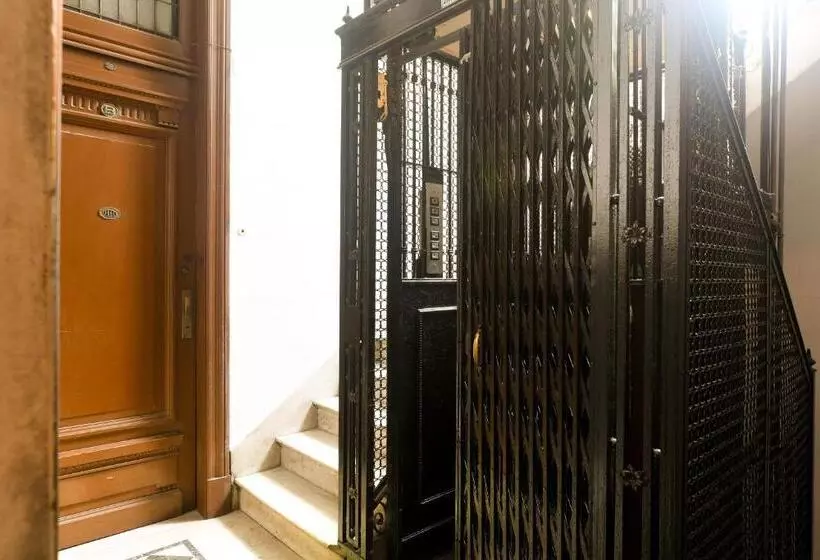 تختخواب و صبحانه Cambacuá