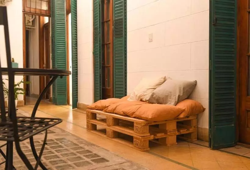 تختخواب و صبحانه Cambacuá