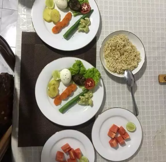 Aamiaismajoitus (B&B) Kurumba Luxury Cabin