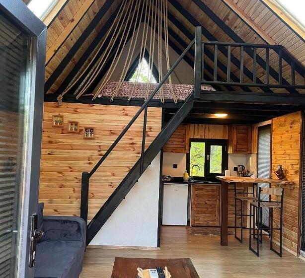 مبيت وإفطار Sapancaadabungalov