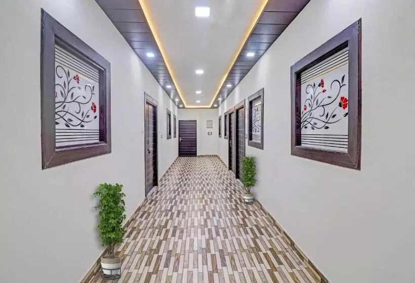 Collection O 80556 Hotel Mansarovar