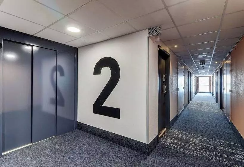 B&b Hotel Dijon Valmy Toison D Or