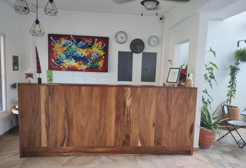 فندق Blue Bocana