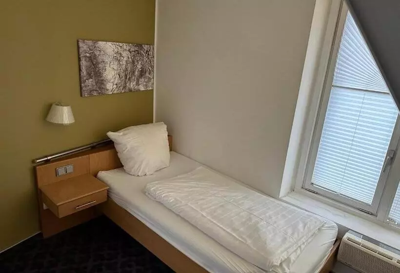 ホテル Burg Kerpen