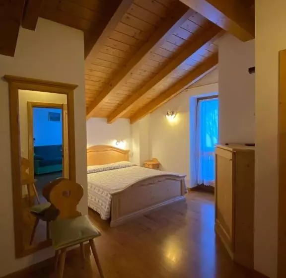 ホテル Garní Ladinia