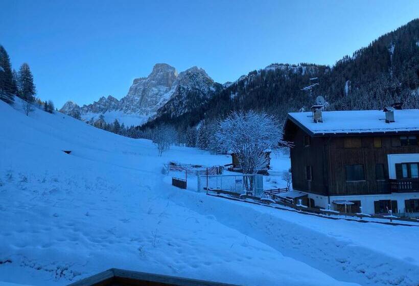 בית מלון כפרי Garní Ladinia