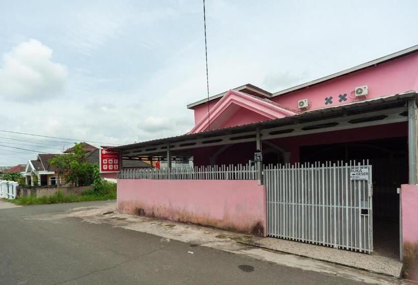 בית מלון כפרי Reddoorz Near Simpang Bandara Smb Ii