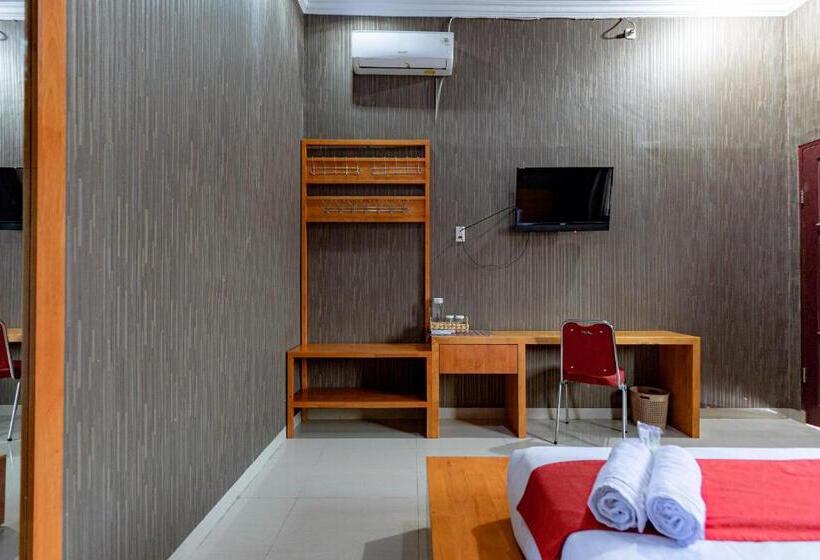 ホテル Reddoorz Syariah Near Uisu Medan