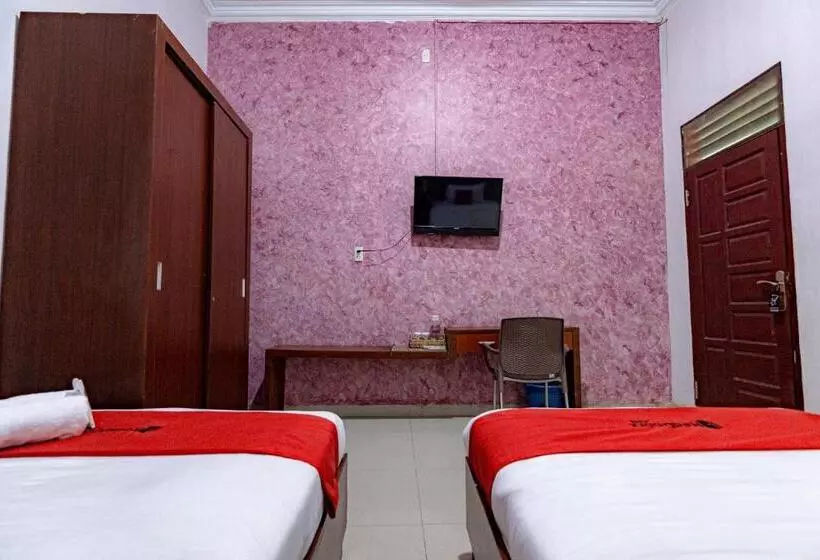 هتل Reddoorz Syariah Near Uisu Medan