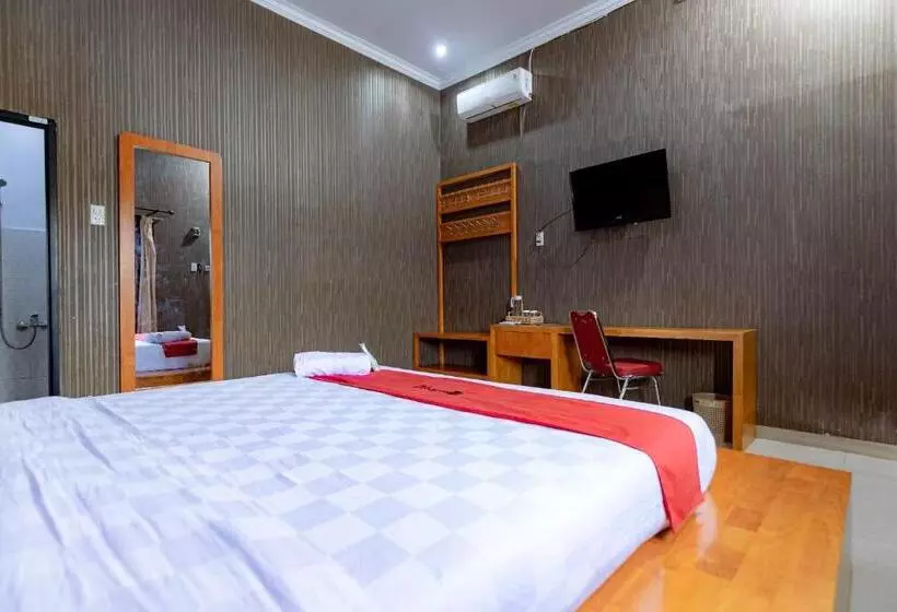 هتل Reddoorz Syariah Near Uisu Medan