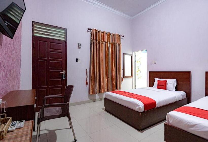 ホテル Reddoorz Syariah Near Uisu Medan
