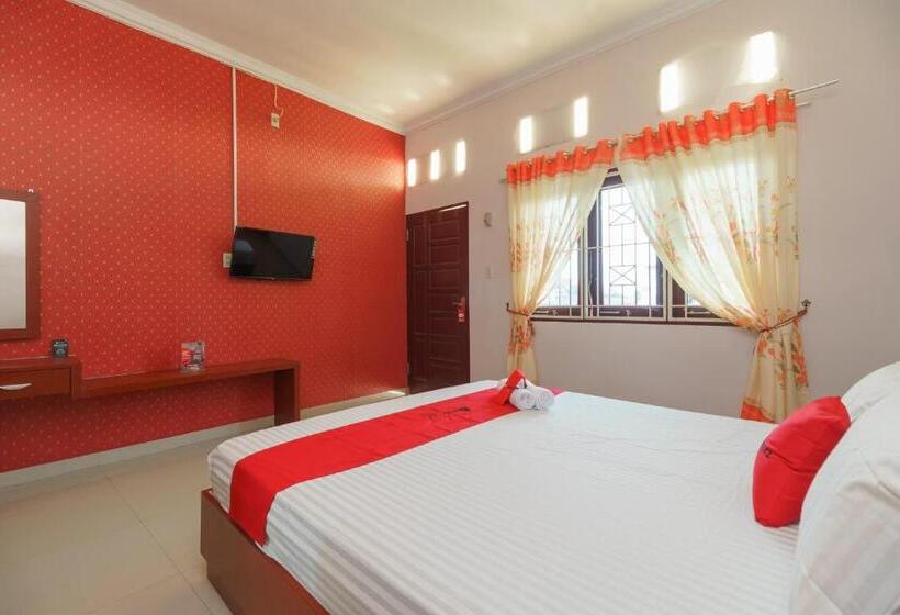 ホテル Reddoorz Syariah Near Uisu Medan