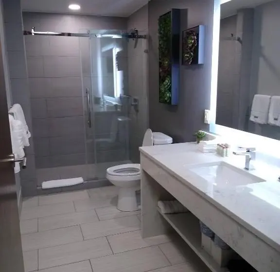 هتل Stay On The Beach In Saint Maarten 3br Condo Sleeps 8