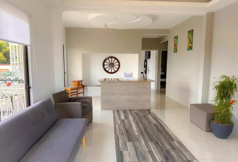 Majatalo Casa Garitas Guesthouse & Car Rental   Free Sjo Airport Shuttle