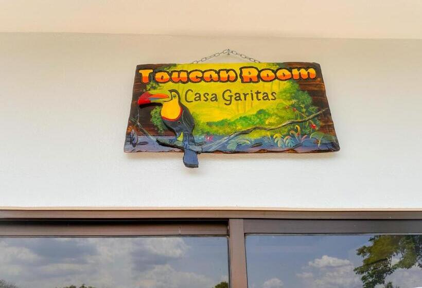 بنسيون Casa Garitas Guesthouse & Car Rental   Free Sjo Airport Shuttle