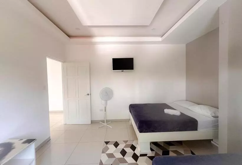 Majatalo Casa Garitas Guesthouse & Car Rental   Free Sjo Airport Shuttle