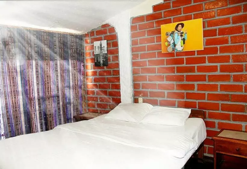 ペンション Hostal Inti Raymi Backpackers