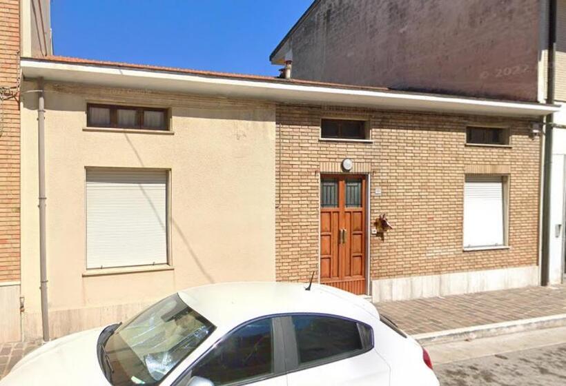 פנסיון La Rosa Rooms & Holiday Home