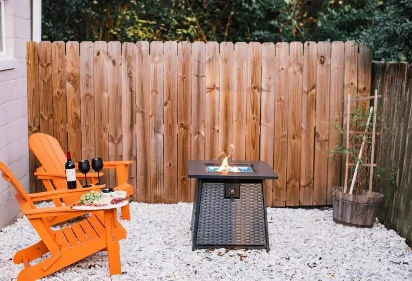 ペンション Olde Village Loft   Unique Park Circle Experience